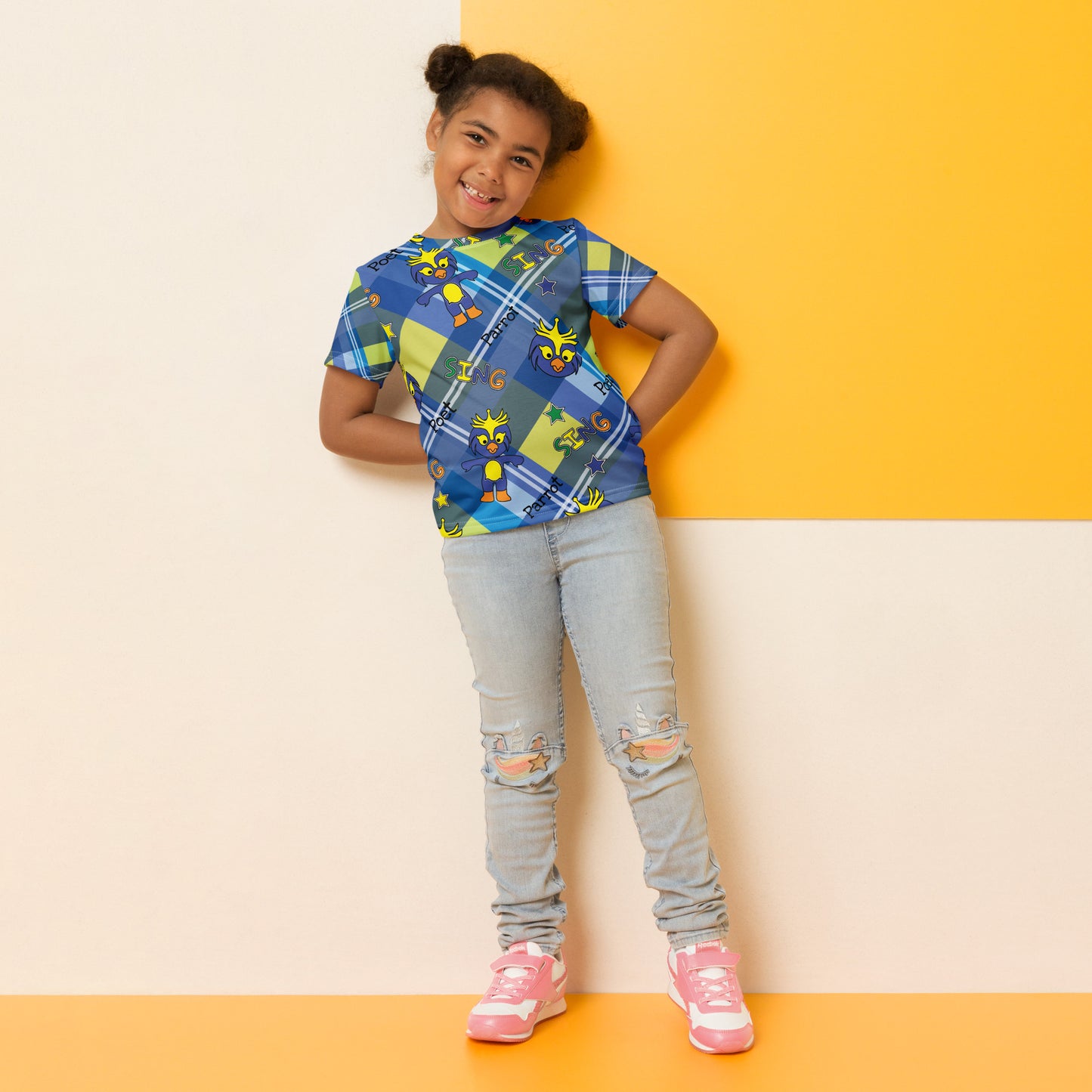 Poet the parrot sing Kids crew neck t-shirt